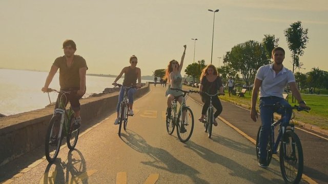 Arkadaşlar İyidir'den ilk fotoğraflar