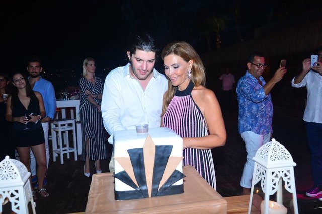 FERYAL, ASLAN GÜLMAN