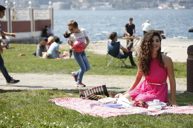 Gülümse Yeter 5. Bölüm Fotoğrafları