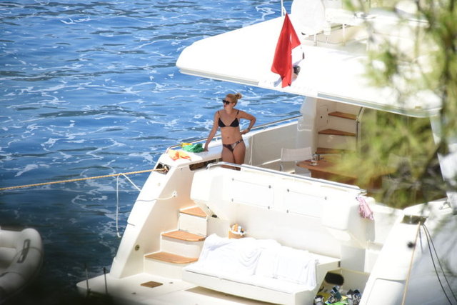 ESRA DİNÇKÖK