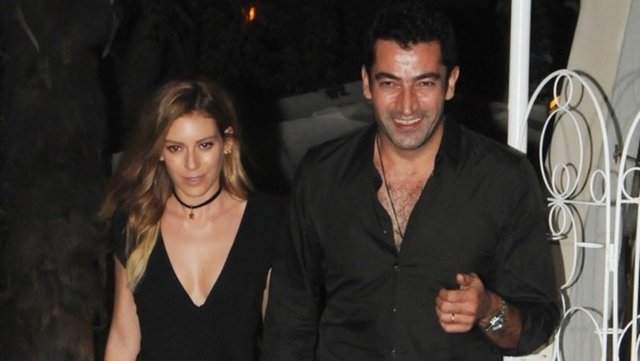 Sinem Kobal, 29'uncu yaşını önceki akşam eşi Kenan İmirzalıoğlu ve yakın dostları İzzet-Yasemin Özilhan çiftiyle birlikte Etiler'de kutladı.