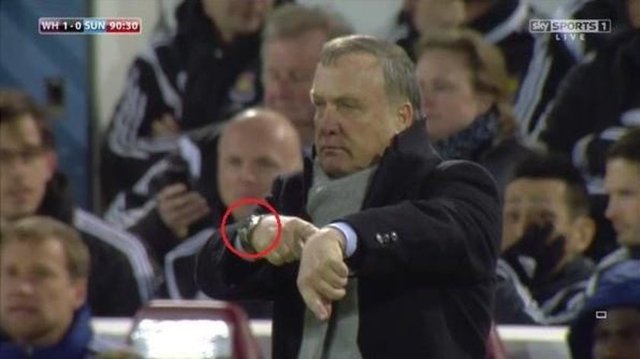 "Yeni teknik direktörümüz Dick Advocaat'ın bu resmini görünce boğazıma kadar eleme kedere battım arkadaşlar"