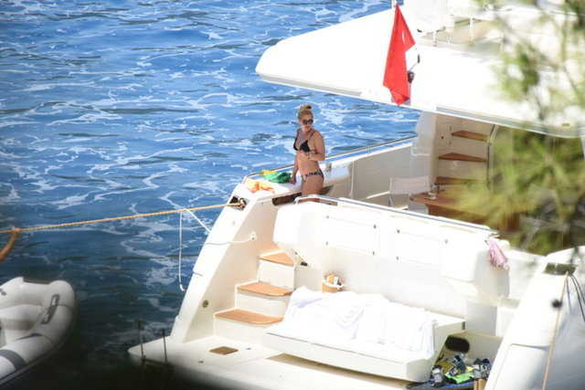 ESRA DİNÇKÖK