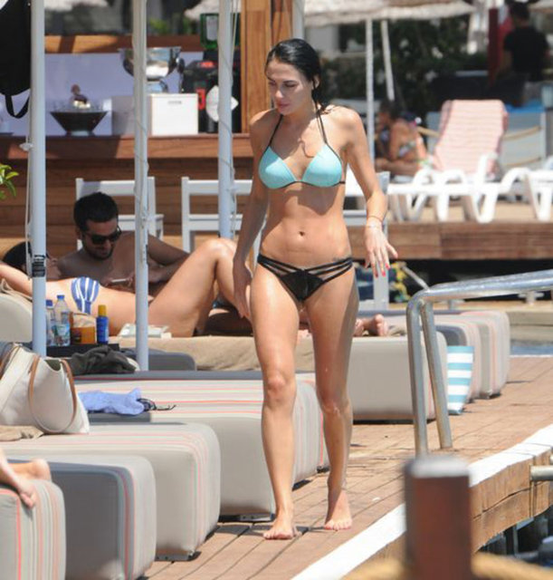 HABERTÜRK MAGAZİN - İvana Sert'ten boşandıktan sonra çapkınlığa kaldığı yerden devam eden Yurdal Sert, Beyaz Rusya'da tanıştığı model Tatiana Tereschuk'le Bodrum'da tatiline devam ediyor. 