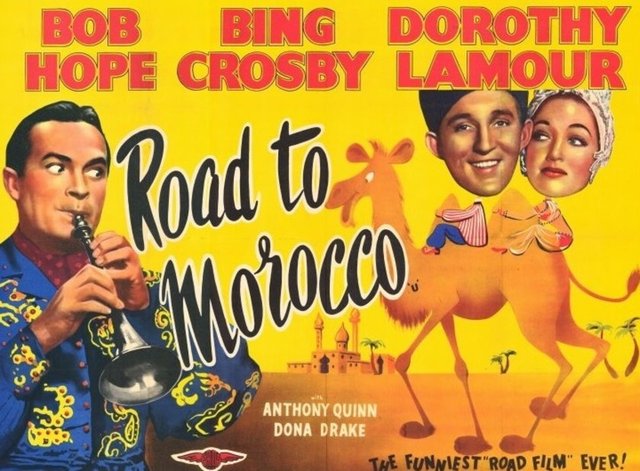 6-Bing Crosby-Bob Hope: Ağzı laf yapan yakışıklı şarkıcıyla neşeli vodvil oyuncusunun kimyası çok lezzetliydi. 1941-1962 arasında Dorothy Lamour'ı da içeren yedi filmlik 'Road to' serisi kültleşmişti. Singapur'dan Rio'ya kadar egzotik bölgelere yolculuk, enerjik bir mizahla sunuldu.