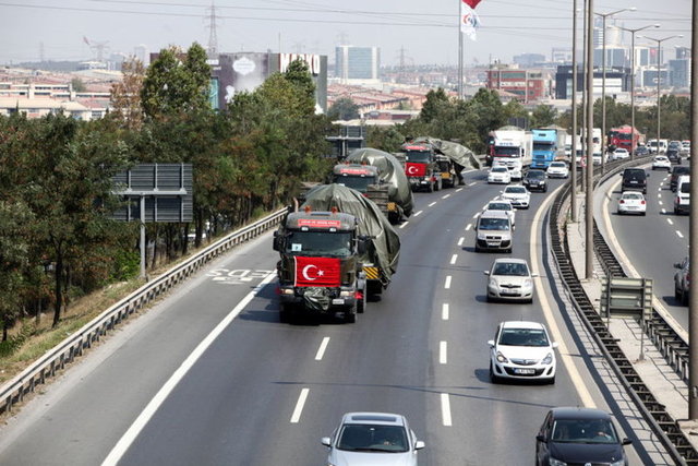 Kışlaların şehir dışına taşınması kapsamında Topkule Kışlası olarak da bilinen 66. Mekanize Piyade Tugayı'ndan kamyonlar üzerinde çıkartılan tanklar, Tekirdağ'a Trakya'ya doğru yola çıktı