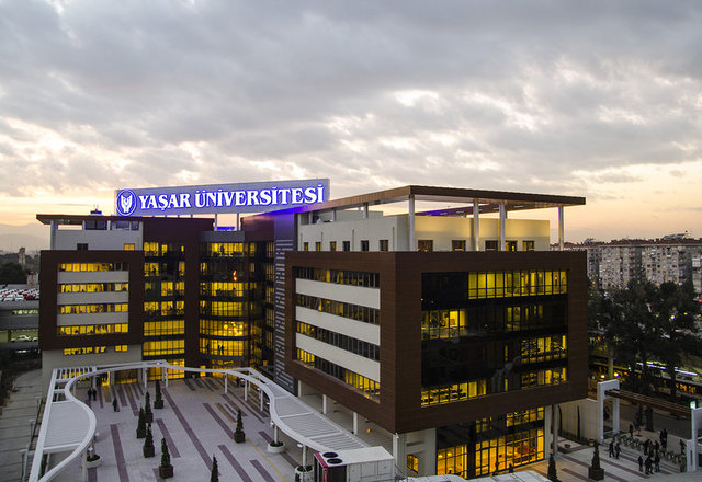 39 Yaşar Üniversitesi