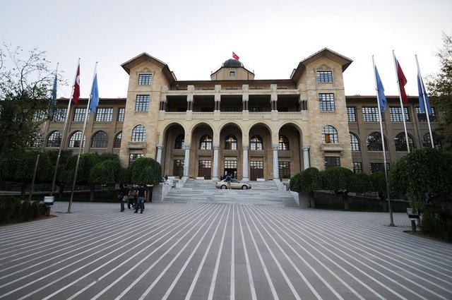 21 Gazi Üniversitesi