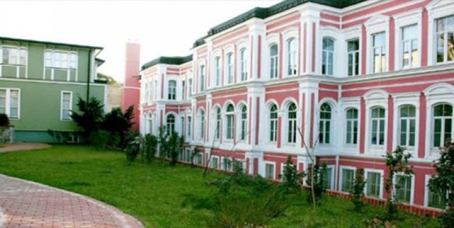 10 Yıldız Teknik Üniversitesi