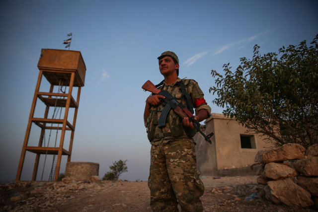 Türk Silahlı Kuvvetleri Müşterek Özel Görev Kuvveti ve Koalisyon Hava Kuvvetlerince Suriye'nin Türkiye sınırındaki Cerablus bölgesinde terör örgütü IŞİD'e yönelik başlatılan Fırat Kalkanı Operasyonu'nda, Özgür Suriye Ordusu (ÖSO) unsurları Keklice köyünü ele geçirdi.