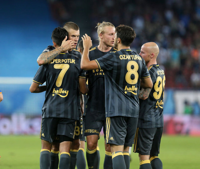 Avrupa Ligi'nde rakiplerimiz belli oldu. Fenerbahçe A Grubu'nda, Osmanlıspor L Grubu'nda, Konyaspor H Grubu'nda yer aldı.