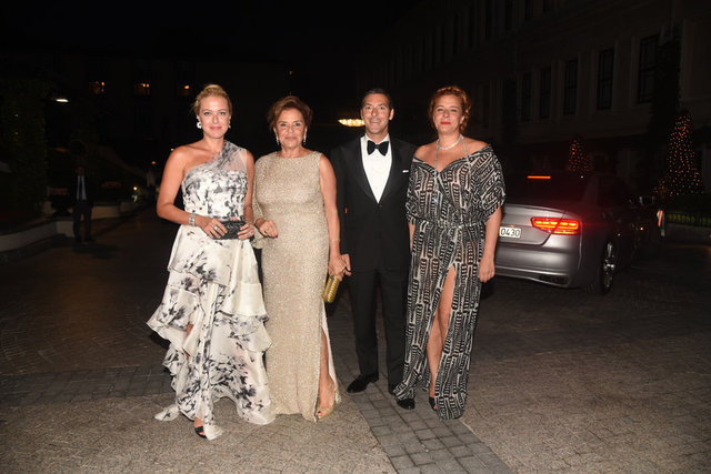 ESRA DİNÇKÖK, SAMRA TÜMEN, RAİF DİNÇKÖK, ASLI TÜMEN