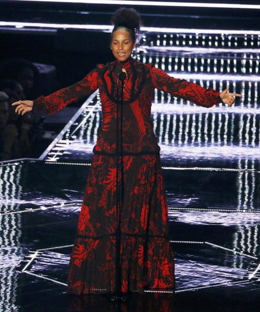 ALICIA KEYS