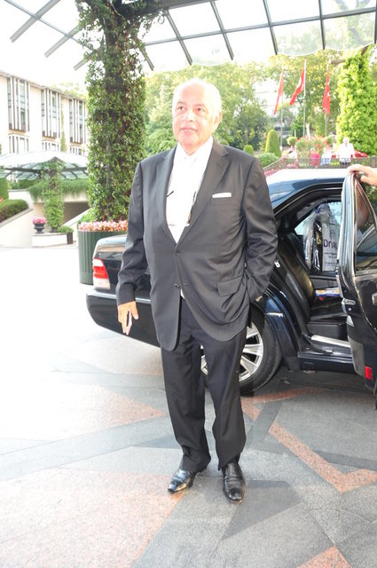 CEFİ KAMHİ