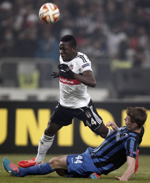 Daniel Opare - Yaşı: 25 - Takımı: Augsburg (Almanya)