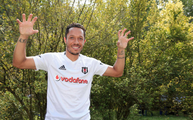 Adriano 2.400.000 Euro