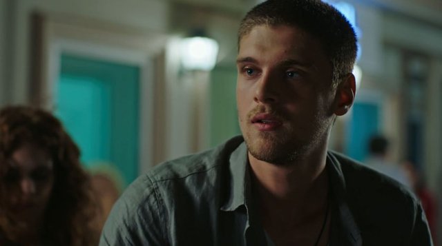 Arkadaşlar İyidir'in 3. bölümünden ilk kareler