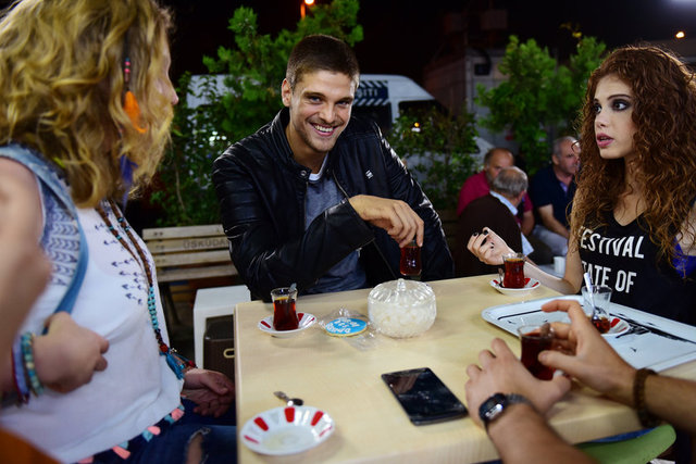 Arkadaşlar İyidir'in 4. Bölüm Fotoğrafları