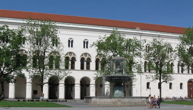 = 30 - LMU Munich