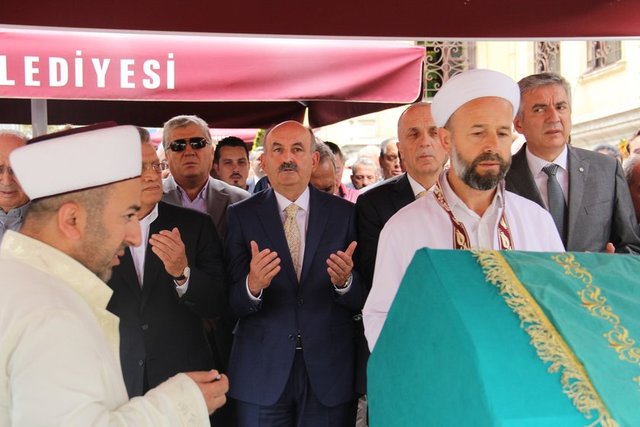 MEHMET MÜEZZİNOĞLU