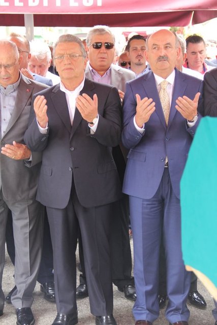 MESUT YILMAZ, MEHMET MÜEZZİNOĞLU