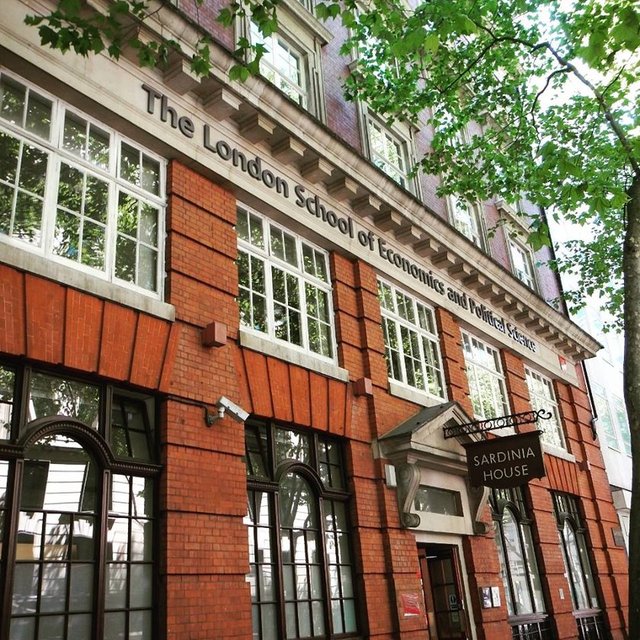 London school. Лондонский университет Law School. Лондонская школа экономики. Лондонская школа экономики в 1895. Частные школы Лондона.