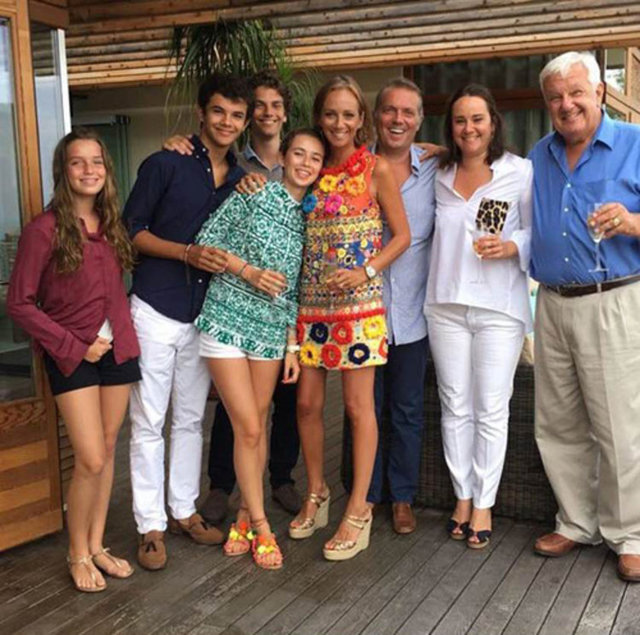 CEM - FANNY, RENÇ EMRE, YASEMİN PARİS UZAN
