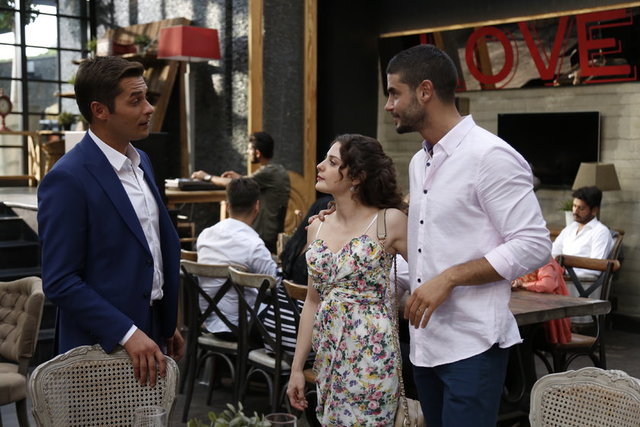 İlişki Durumu: Evli 1. Bölüm Fotoğrafları