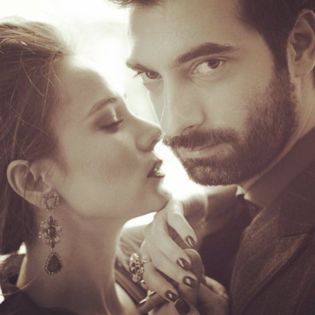 Ünlü oyuncu İlker Kaleli'den o iddialara yanıt gecikmedi. Hakkında çıkan evi terk etti haberlerine sosyal medya hesabı üzerinden isyan eden Kaleli Twitter üzerinden şu paylaşımda bulundu: