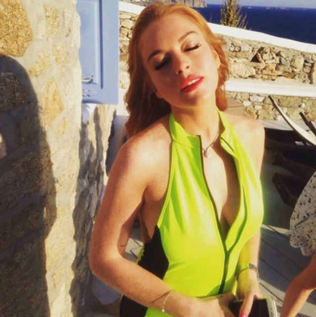 Lindsay Lohan bu kazanın nerede başına geldiğini açıklamadı ama bazı yayın organları olayın Lohan'ın Türkiye'de çıktığı bir tekne gezintisinde başına geldiğini ileri sürdü.