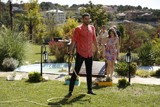 İlişki Durumu: Evli 2. Bölüm Fotoğrafları