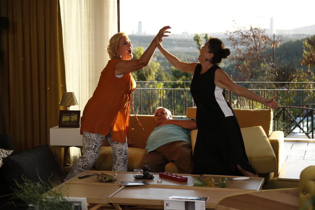 İlişki Durumu: Evli 2. Bölüm Fotoğrafları