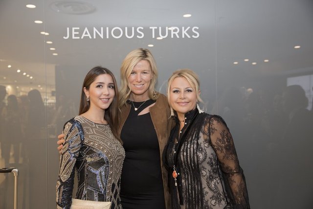 NİDA BULUT, DEMET SABANCI ÇETİNDOĞAN