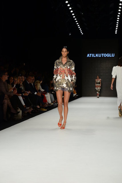 ATIL KUTOĞLU DEFİLESİ