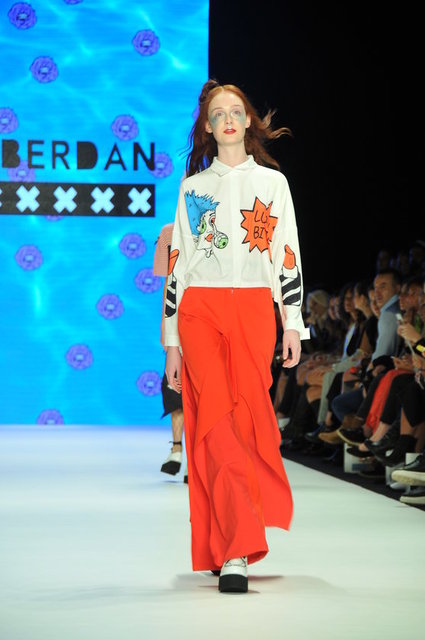 DENİZ BERDAN DEFİLESİ