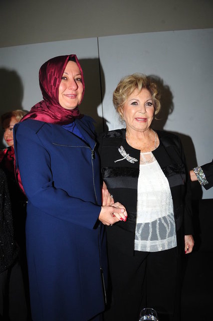 HAYRÜNNİSA GÜL, REZZAN HAS