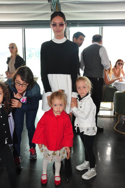 YASEMİN, EMİNE, ELA ÖZİLHAN