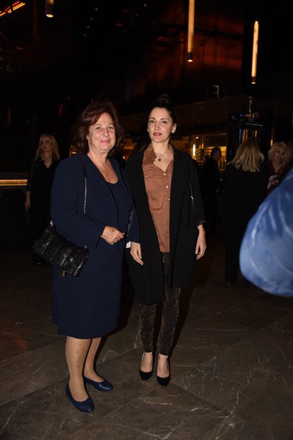 MONİK İPEKEL, YOSUN GÜRELİ