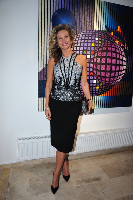 ESRA OFLAZ GÜVENKAYA