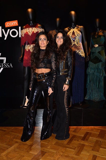 RAISA, VANESSA SASON