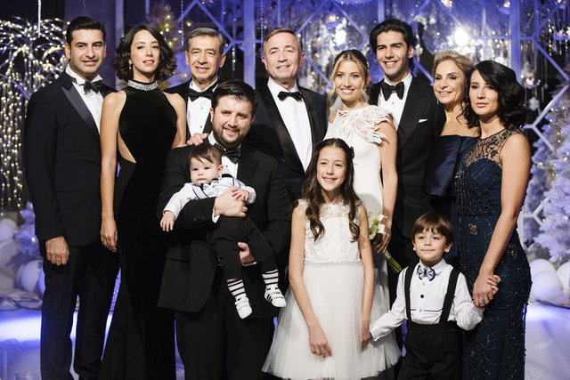 ZİYA - ÖVGÜ ÖZALP, HADİ ÖZALP, HAMDİ AKIN, PELİN AKIN, CEM BAVER ÖZALP, SEMA ÖZALP, DİLARA - SELİM AKIN, ZEYNEP, OĞUZ, ÖMER AKIN