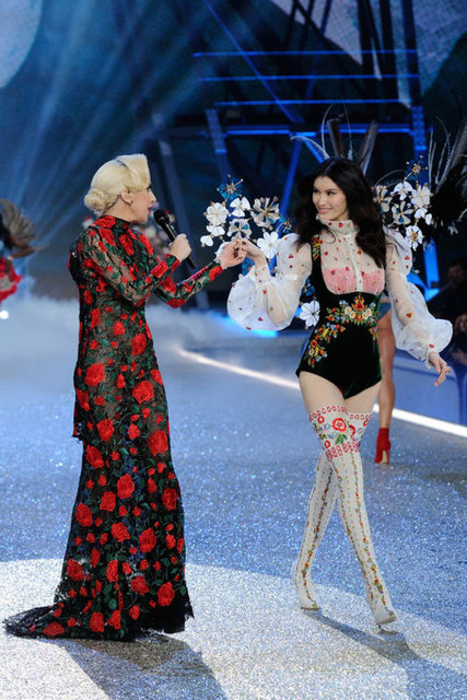 VICTORIA'S SECRET MELEKLERİ