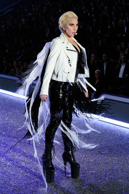 LADY GAGA