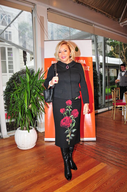 NEŞE SERT