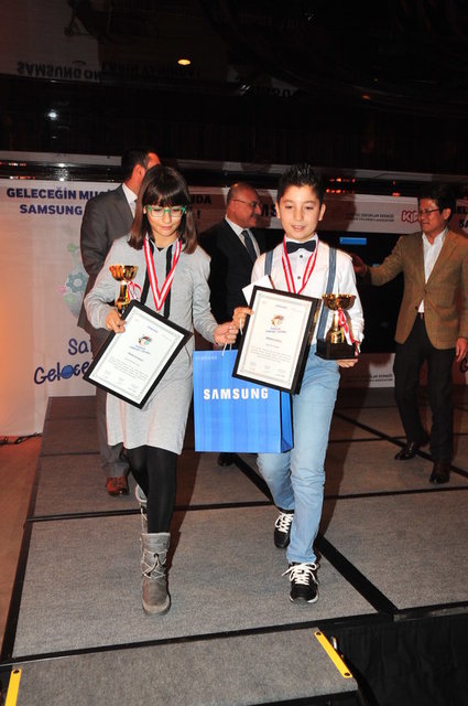 DİLEK ÖYKÜ AHRAZ, EFE GÜNDEĞER
