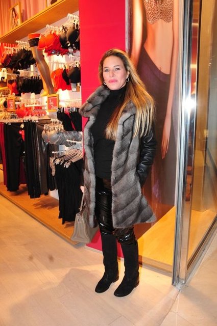 ASLI ÜSTÜNKAYA