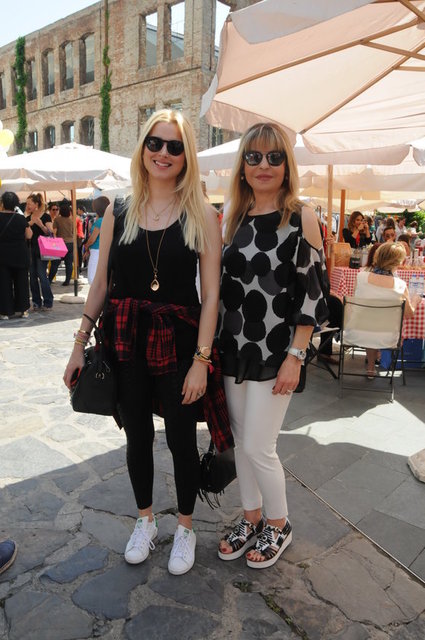 PINAR, NESLİHAN SABANCI (TOG BAZAAR DAVETİNDEN)