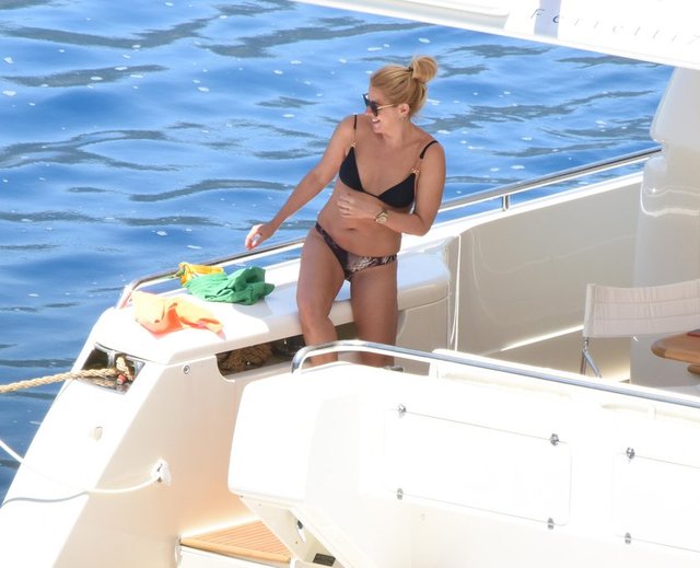 ESRA DİNÇKÖK
