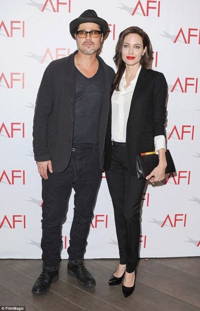 ANGELINA JOLIE - BRAD PITT