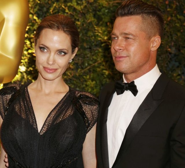 ANGELINA JOLIE - BRAD PITT